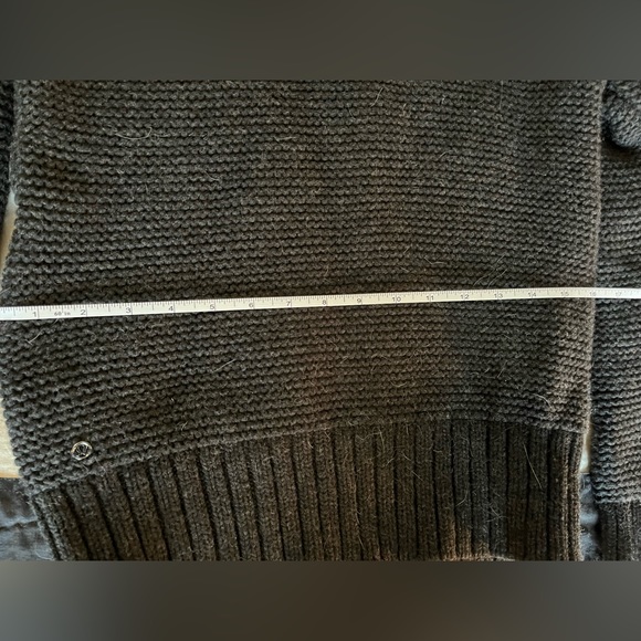 Lululemon Wool Sweater - Picture 6 of 8